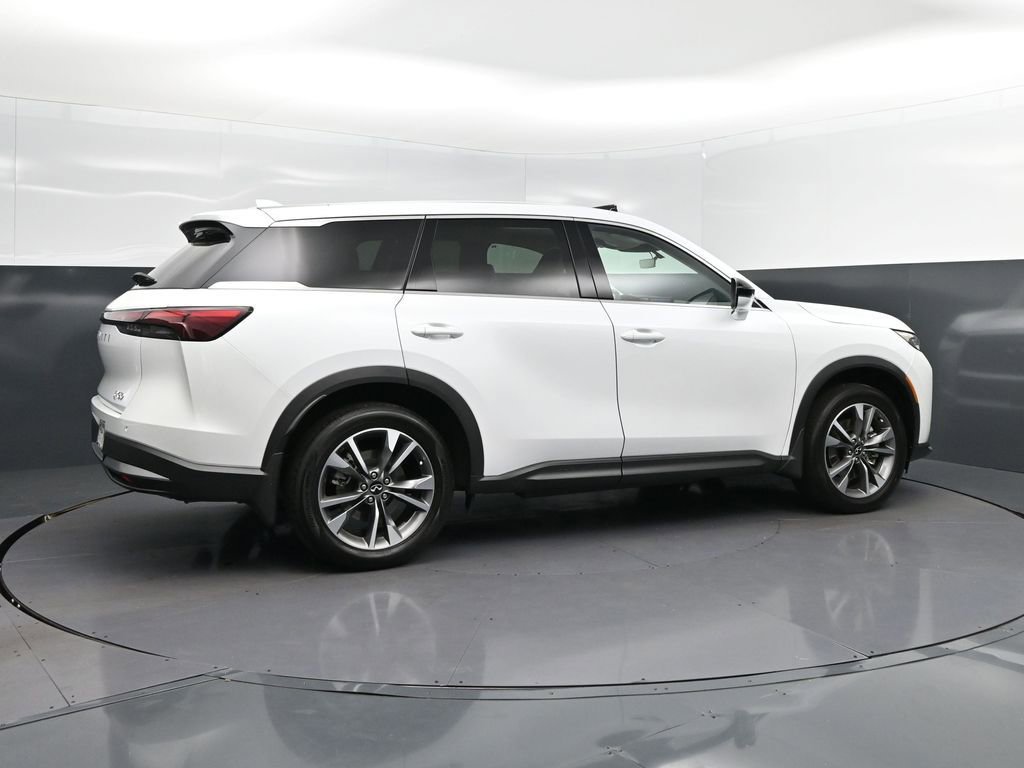 Used 2026 INFINITI QX60 Pure w/ Cargo Package image 8