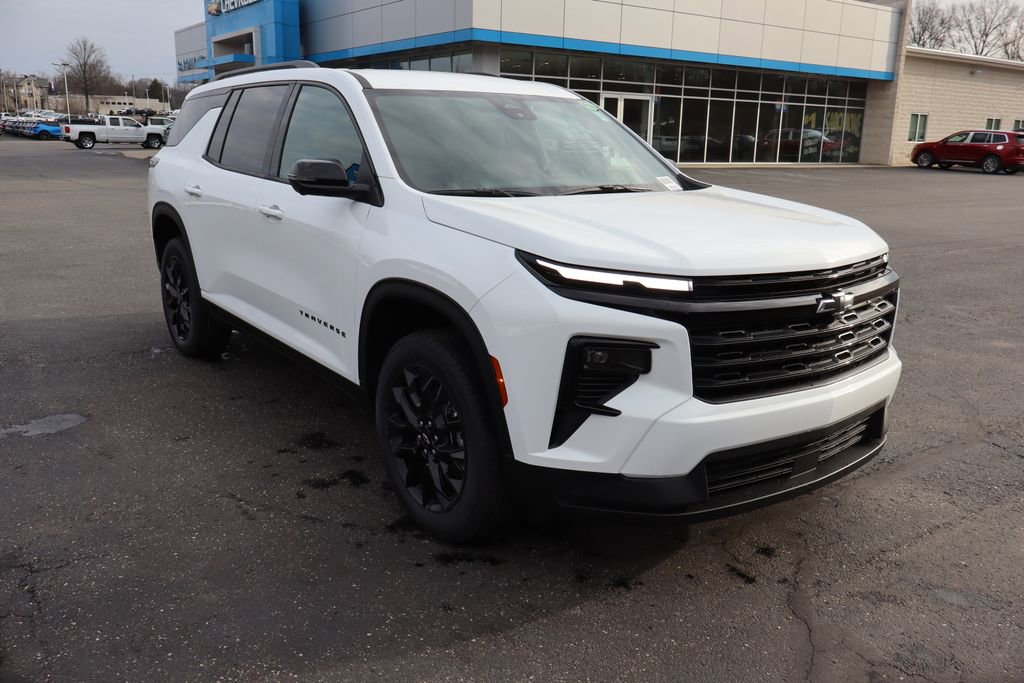 New 2026 Chevrolet Traverse LT w/ Midnight/Sport Edition image 2
