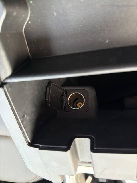 Used 2022 Ford Explorer XLT w/ Equipment Group 202A image 39