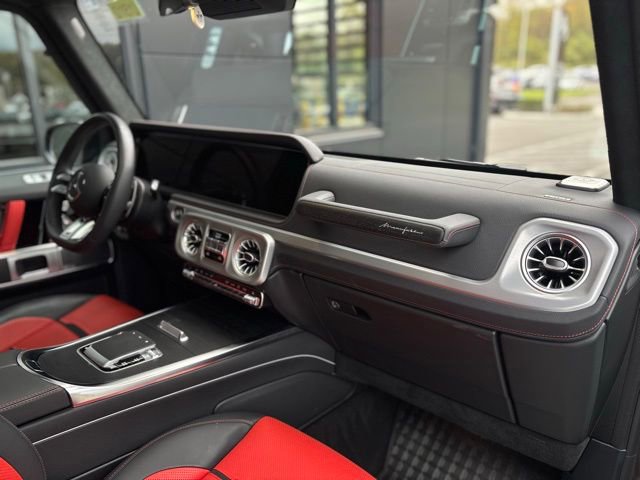Certified 2025 Mercedes-Benz G 63 AMG 4MATIC image 53