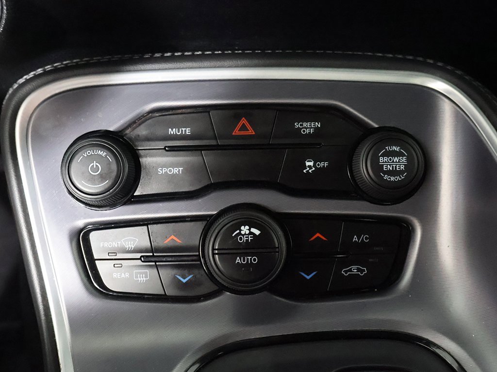 Used 2019 Dodge Challenger SXT image 34