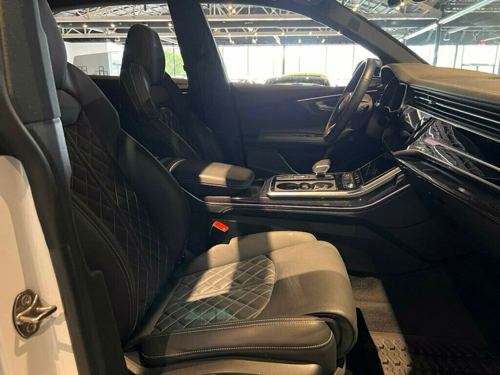 Used 2023 Audi SQ8 Premium Plus w/ Executive Package image 28