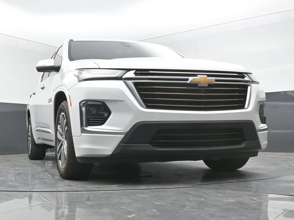 Used 2023 Chevrolet Traverse High Country FWD image 44