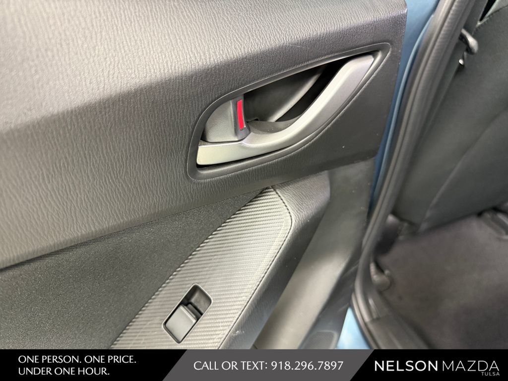 Used 2014 MAZDA MAZDA3 i Touring FWD image 32