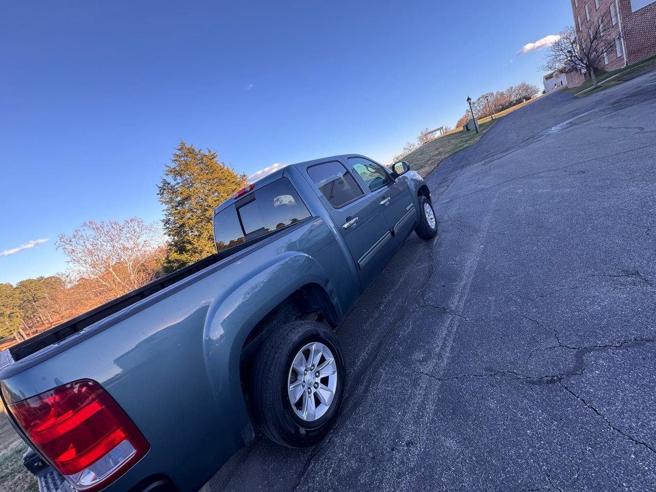 Used 2012 GMC Sierra 1500 SLT w/ SLT Convenience Package image 21