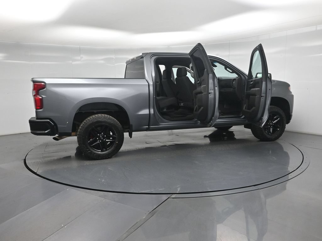 Used 2022 Chevrolet Silverado 1500 Custom Trail Boss AWD/4WD image 4