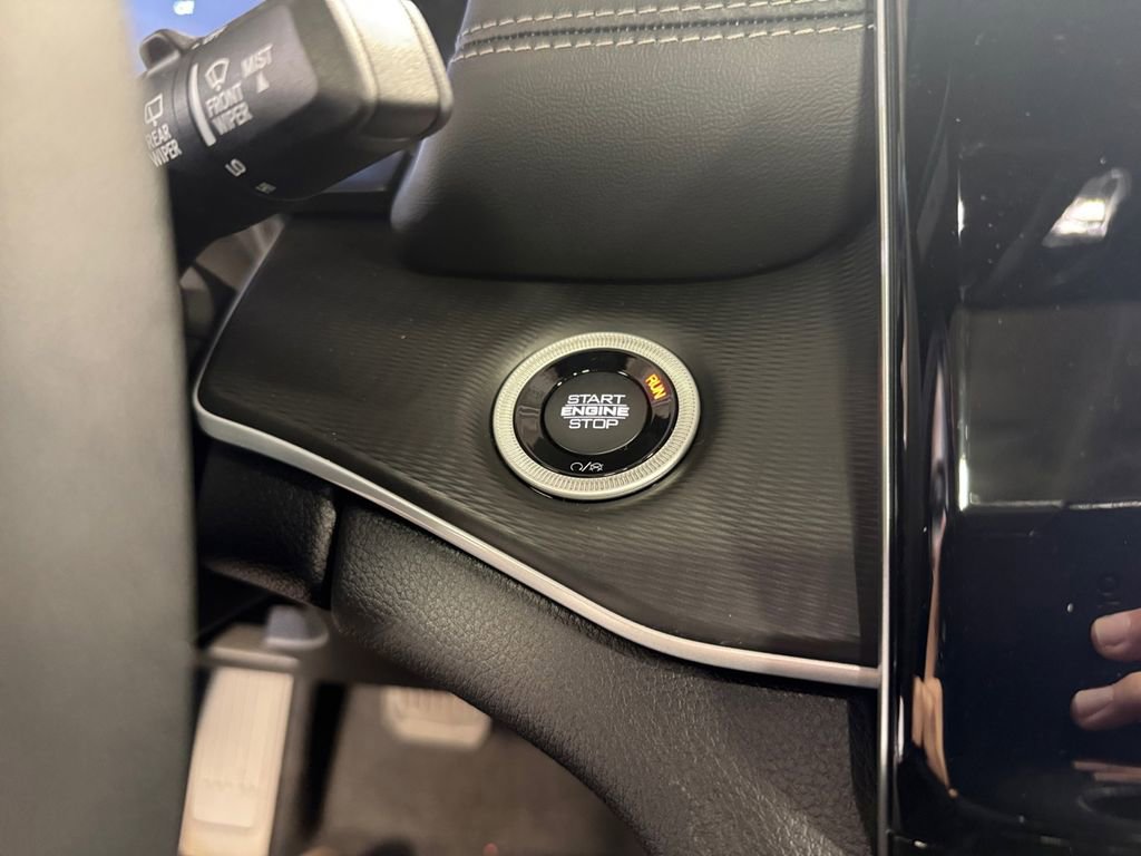 New 2025 Jeep Grand Cherokee Laredo w/ MOPAR Finishing Package image 29