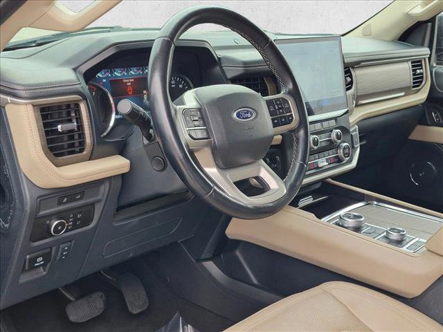 Used 2023 Ford Expedition Limited AWD/4WD image 10