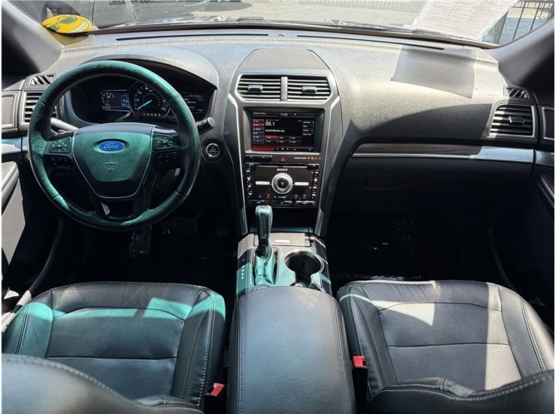 Used 2016 Ford Explorer Limited image 33