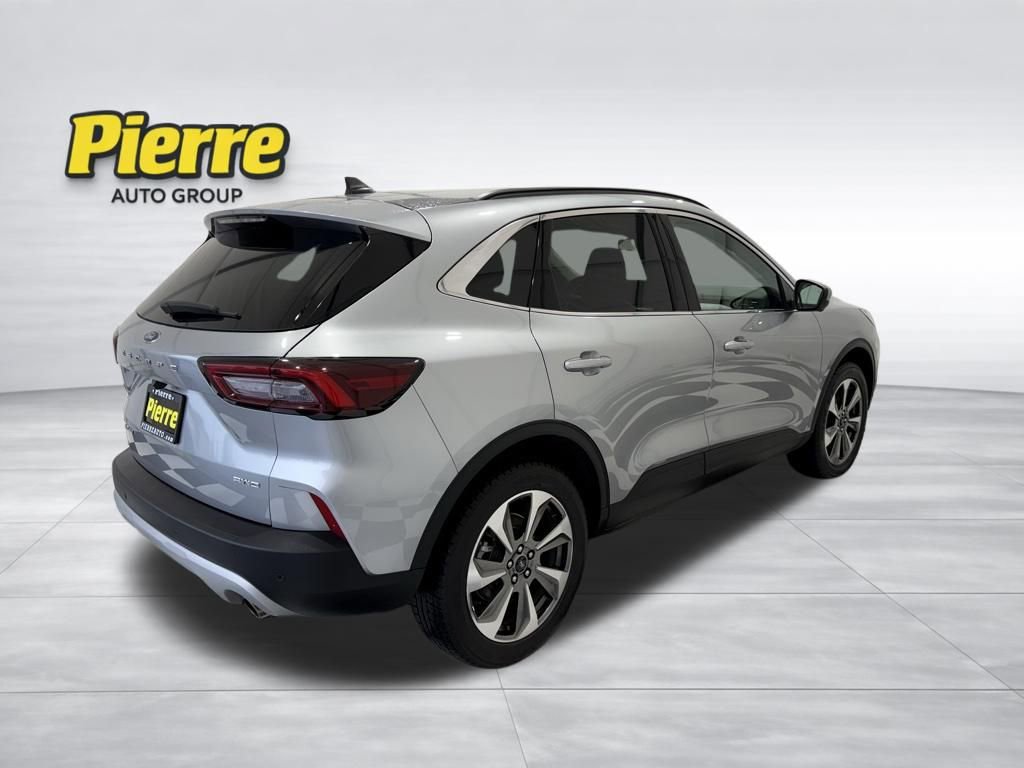 Used 2024 Ford Escape Platinum AWD/4WD image 6