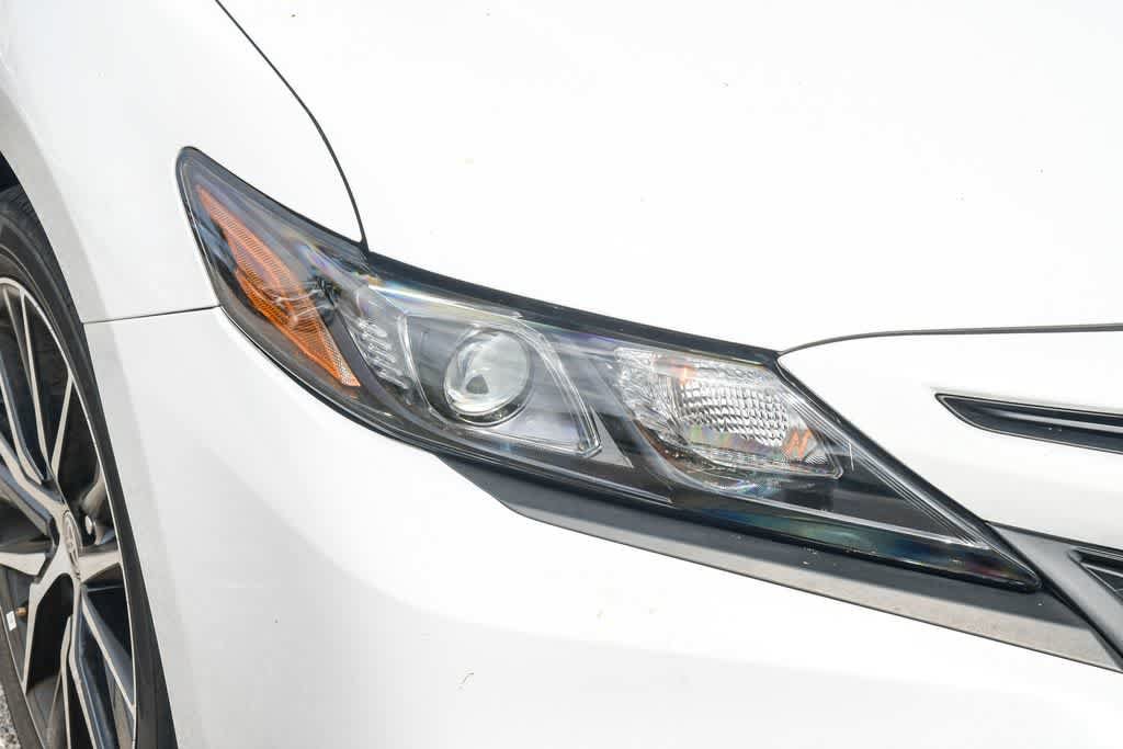 Used 2024 Toyota Camry SE FWD image 4