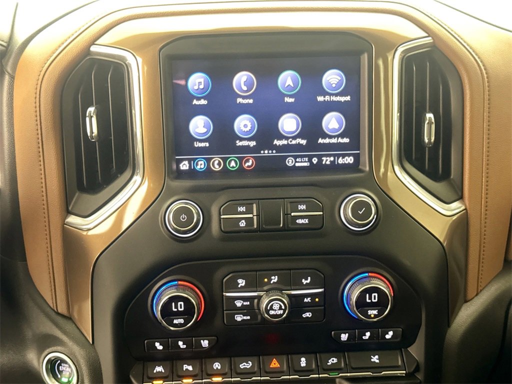 Used 2021 Chevrolet Silverado 1500 High Country w/ Technology Package image 15
