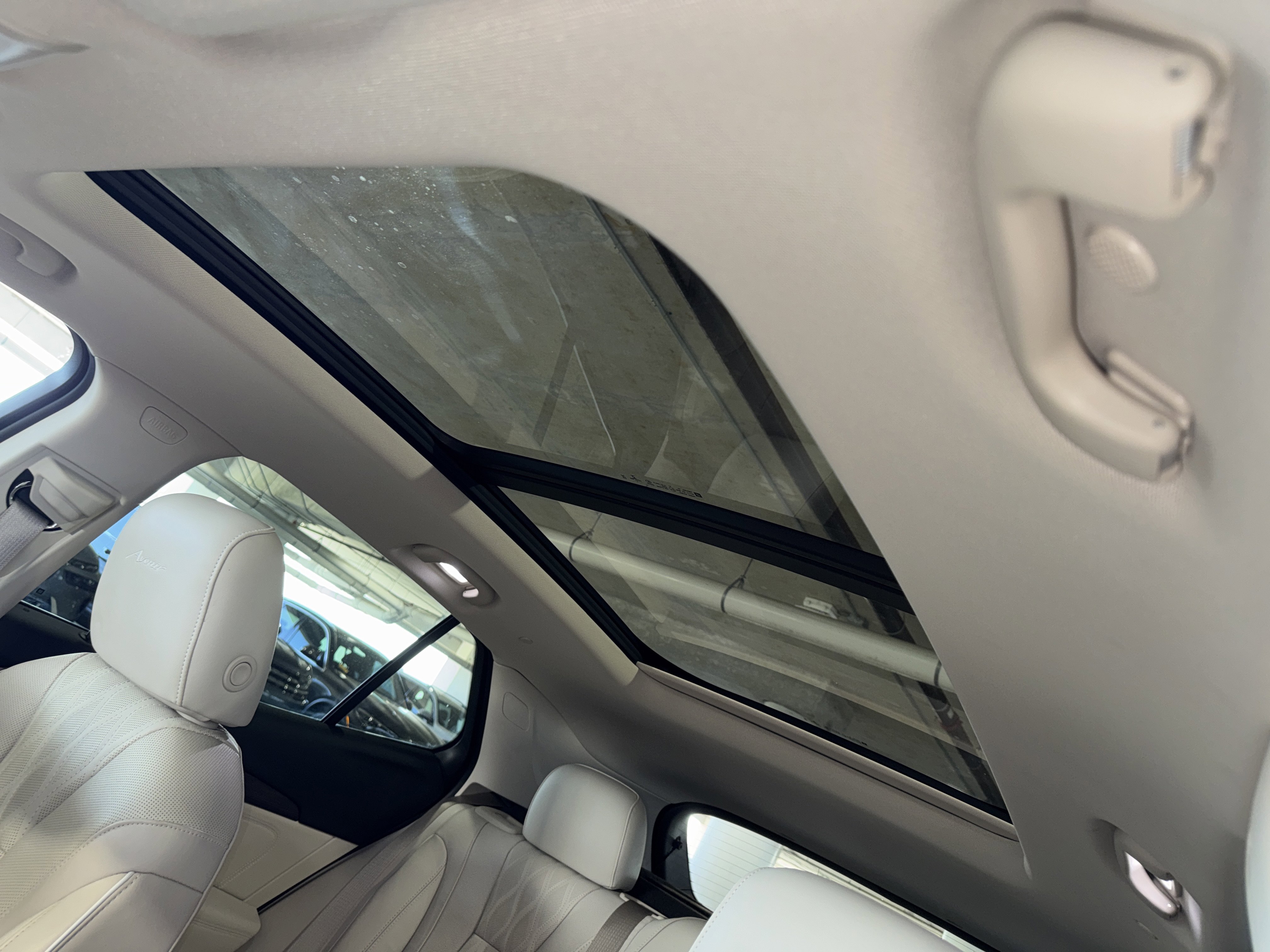 Used 2021 Buick Envision Avenir image 32