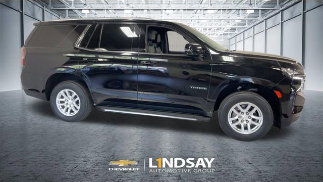 Used 2022 Chevrolet Tahoe LT w/ Luxury Package image 3