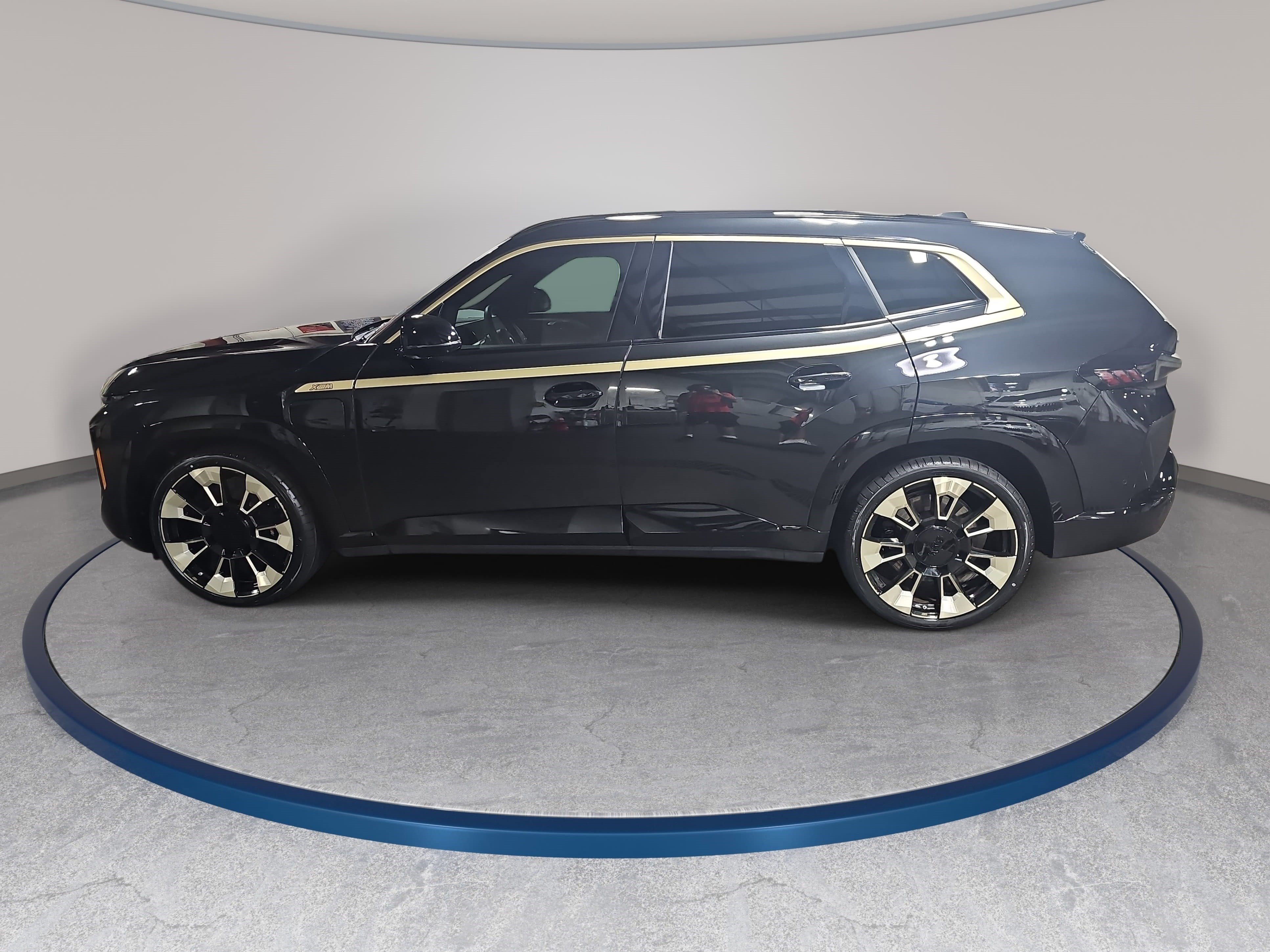 Used 2023 BMW XM AWD/4WD image 8