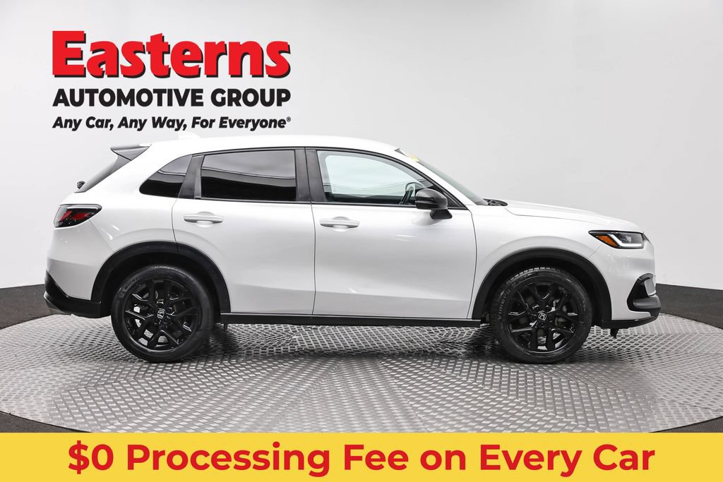Used 2023 Honda HR-V Sport image 4