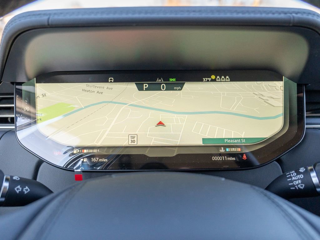 New 2026 Land Rover Range Rover SE image 13