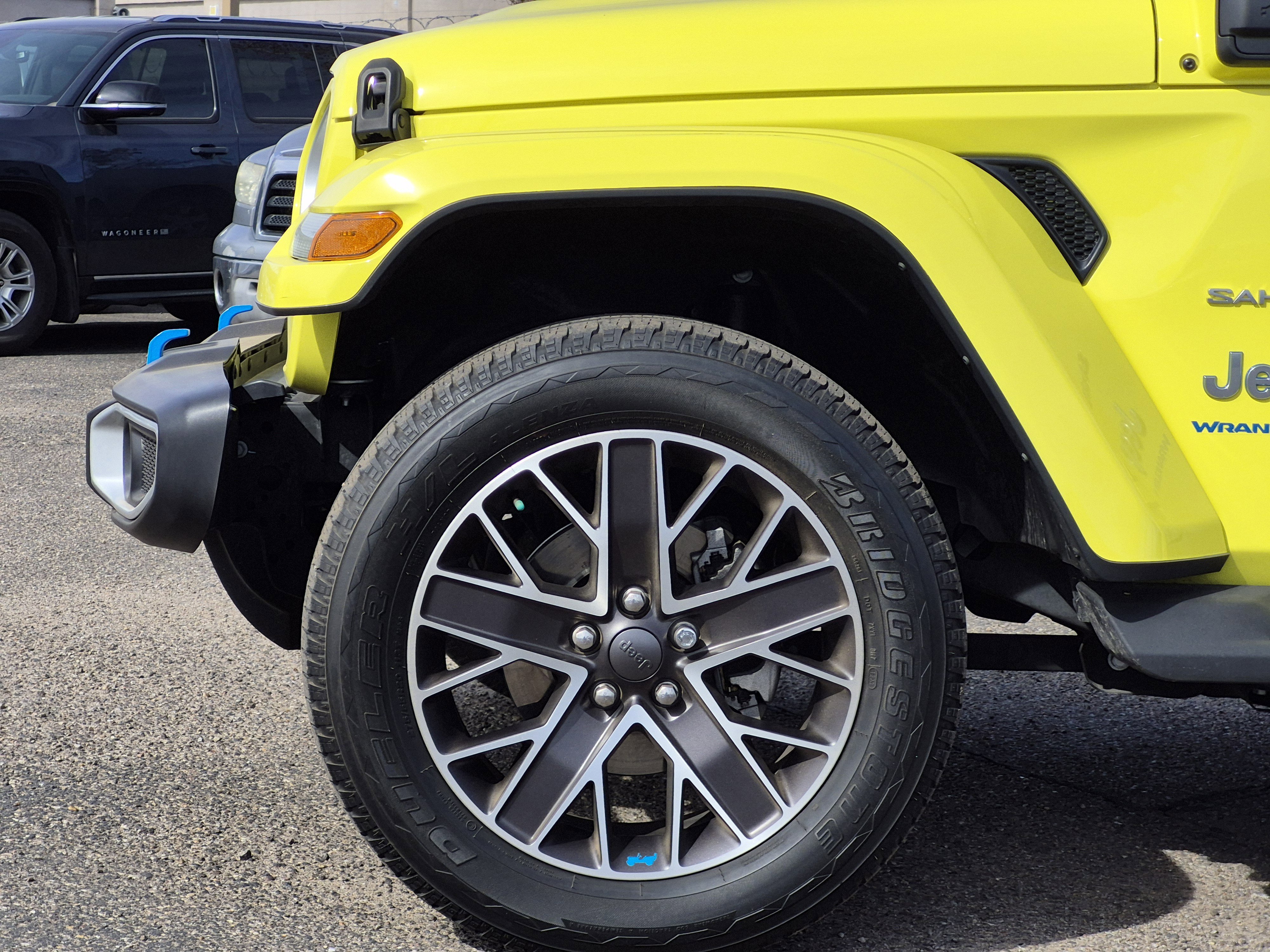 Used 2023 Jeep Wrangler Sahara 4xe image 10