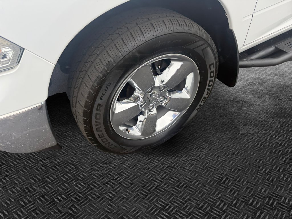 Used 2019 RAM 1500 Big Horn AWD/4WD image 11