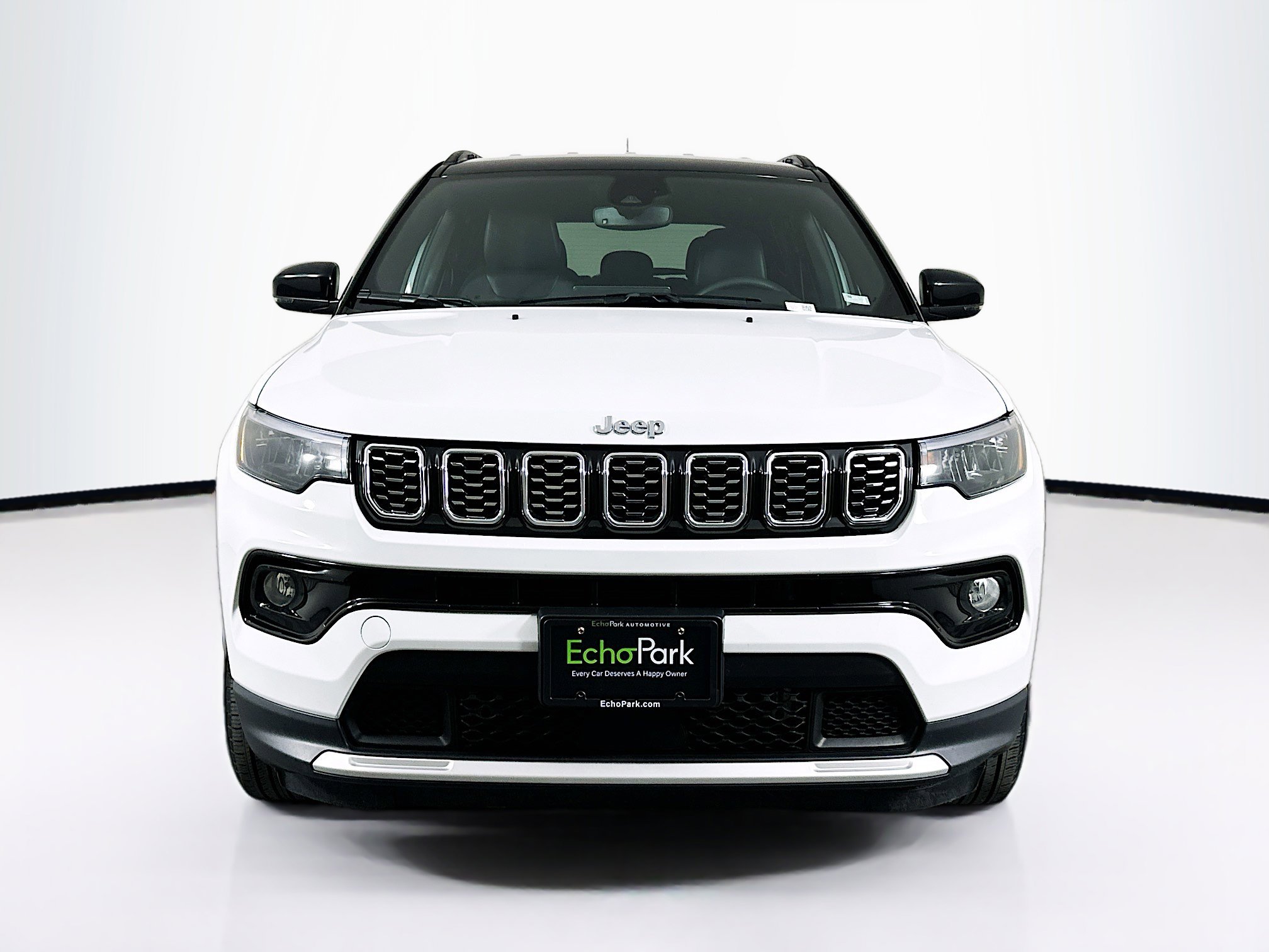 Used 2025 Jeep Compass Limited image 2