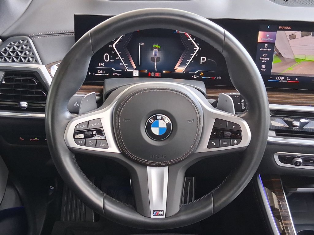 Used 2026 BMW X5 xDrive40i w/ M Sport Package AWD/4WD image 11