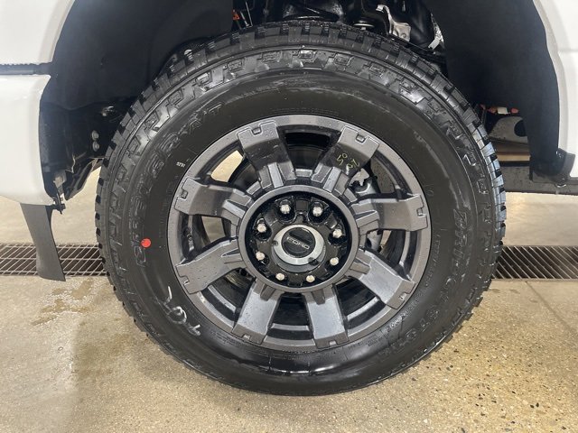 New 2025 Ford F250 XLT w/ FX4 Off-Road Package image 16