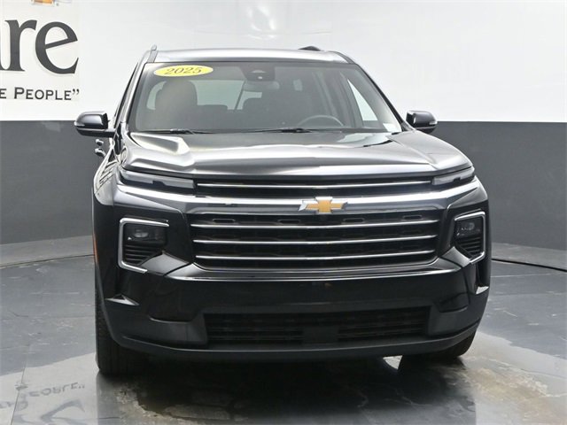 Used 2025 Chevrolet Traverse LT image 52