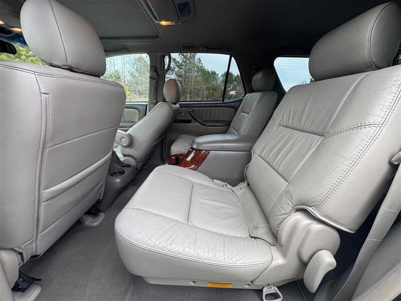 Used 2005 Toyota Sequoia Limited image 23