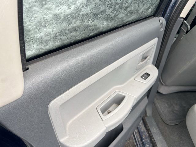 Used 2006 Dodge Dakota SLT image 16
