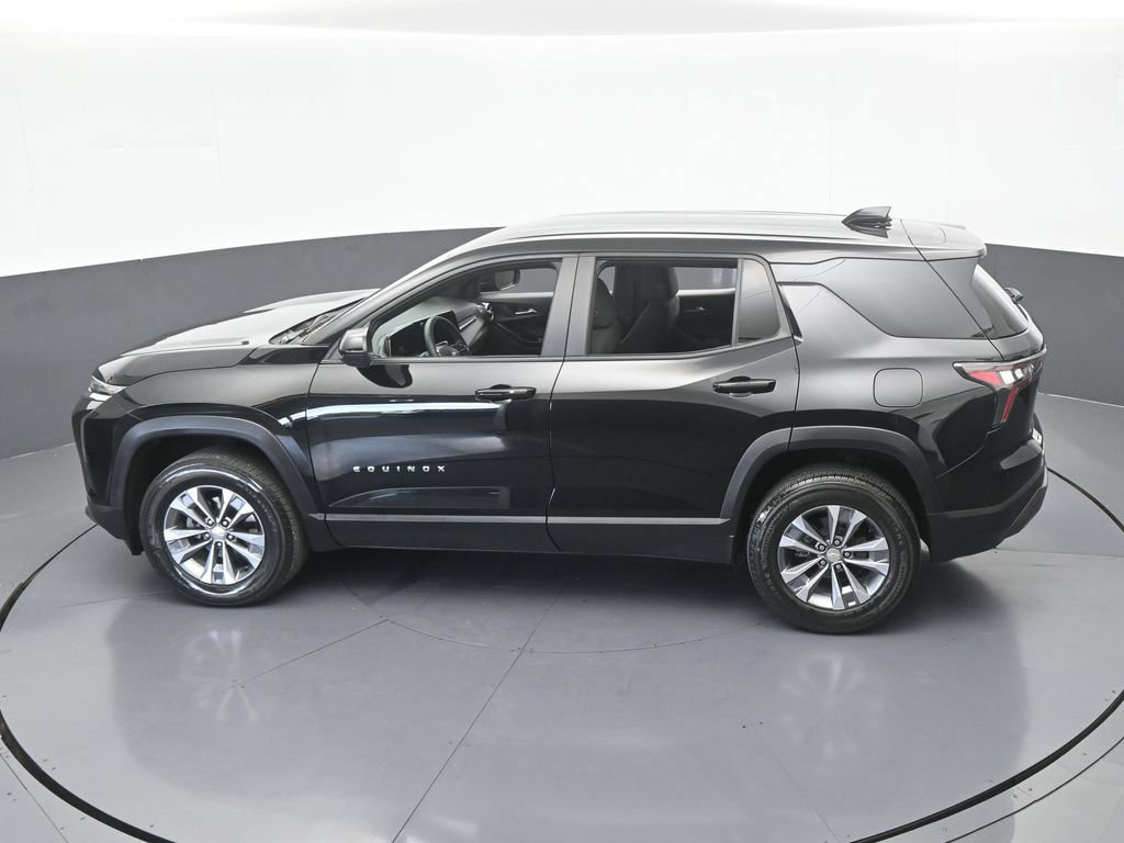 Used 2025 Chevrolet Equinox LT FWD image 47