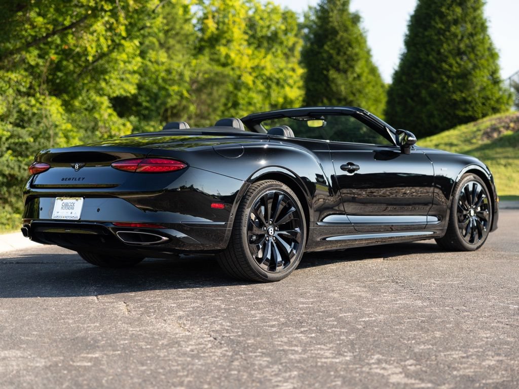 Used 2025 Bentley Continental GTC AWD/4WD image 12