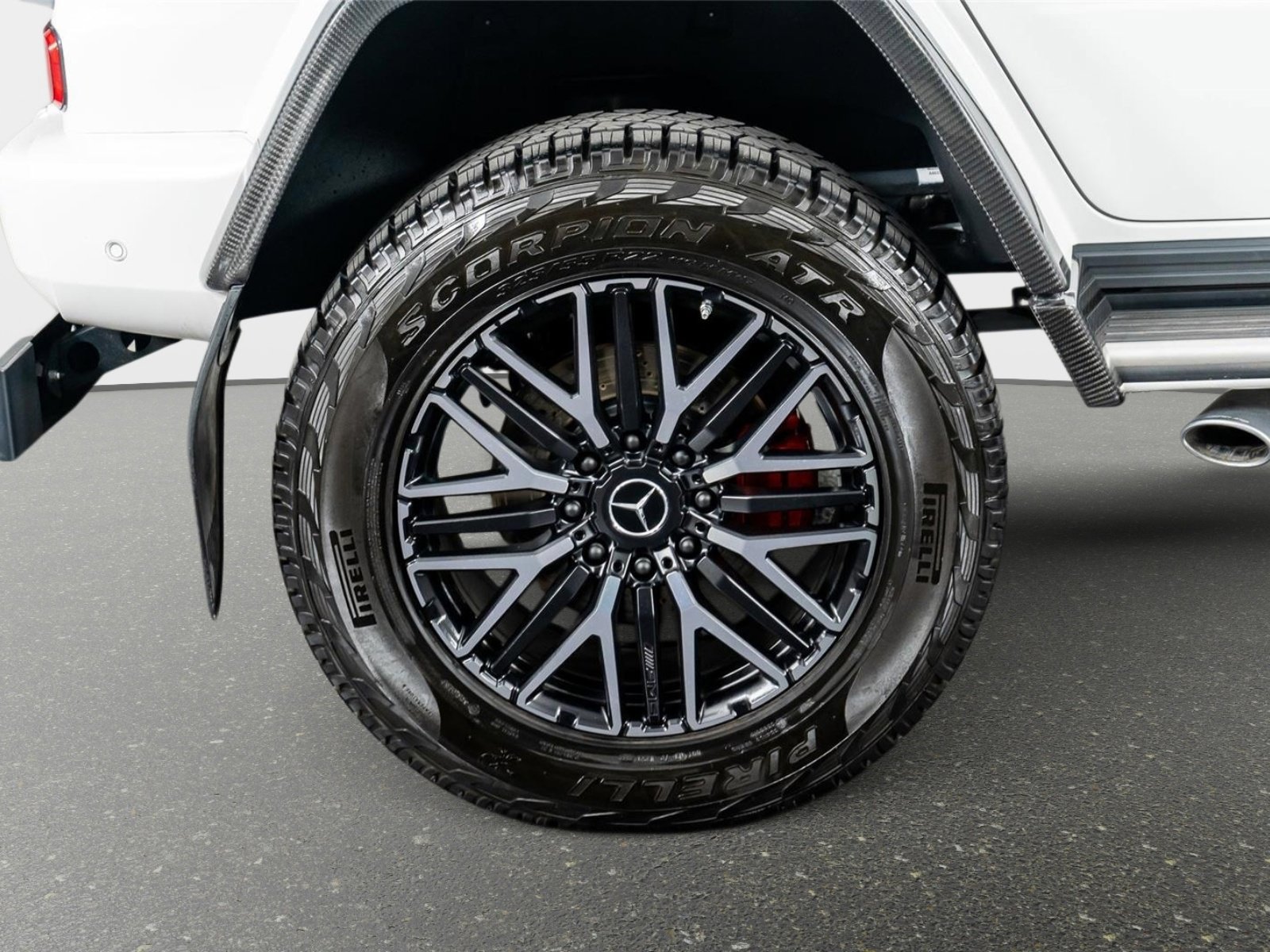 Used 2022 Mercedes-Benz G 63 AMG Squared image 9