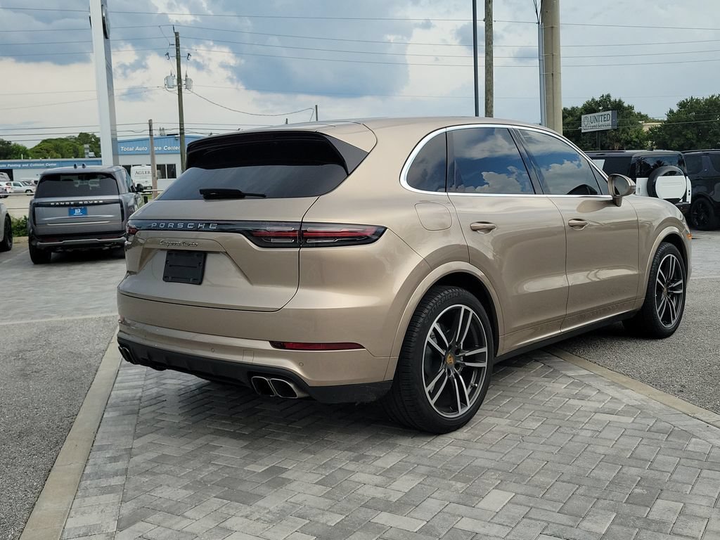 Used 2019 Porsche Cayenne Turbo AWD/4WD image 5