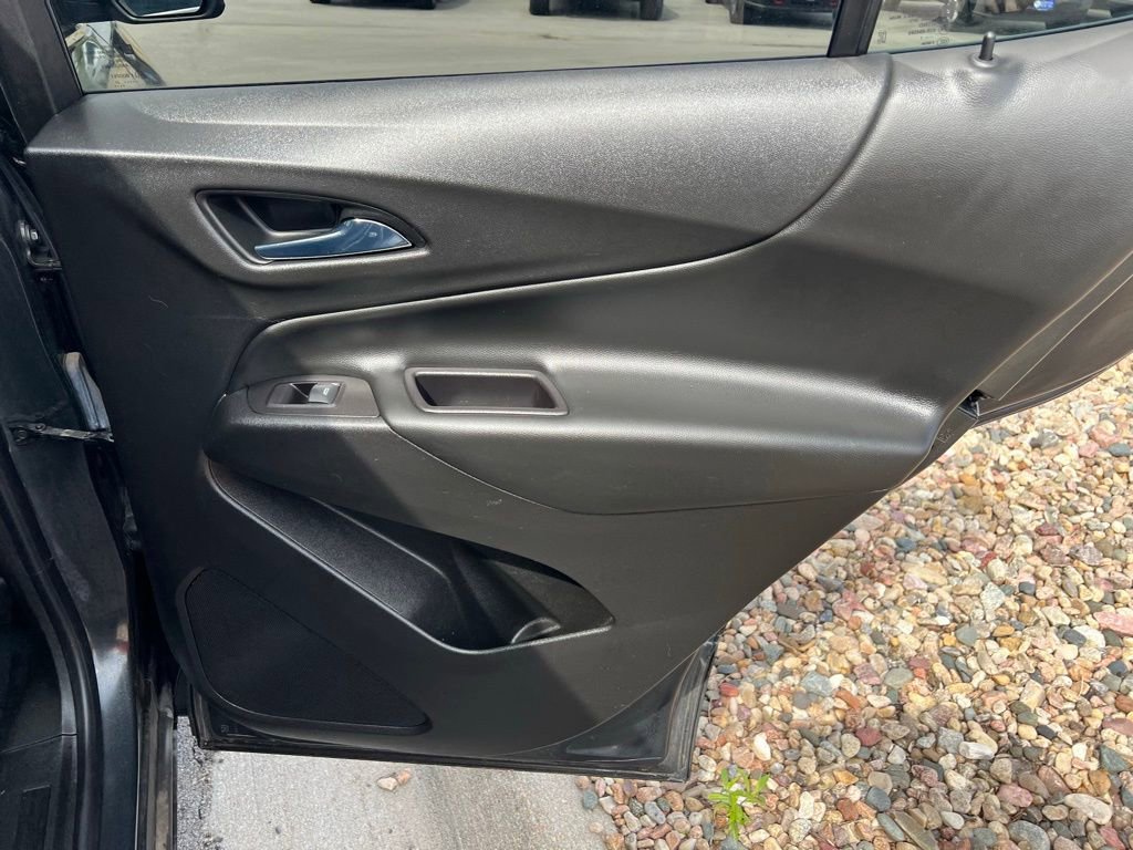 Used 2021 Chevrolet Equinox LT AWD/4WD image 25