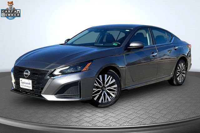 Used 2023 Nissan Altima 2.5 SV FWD image 1