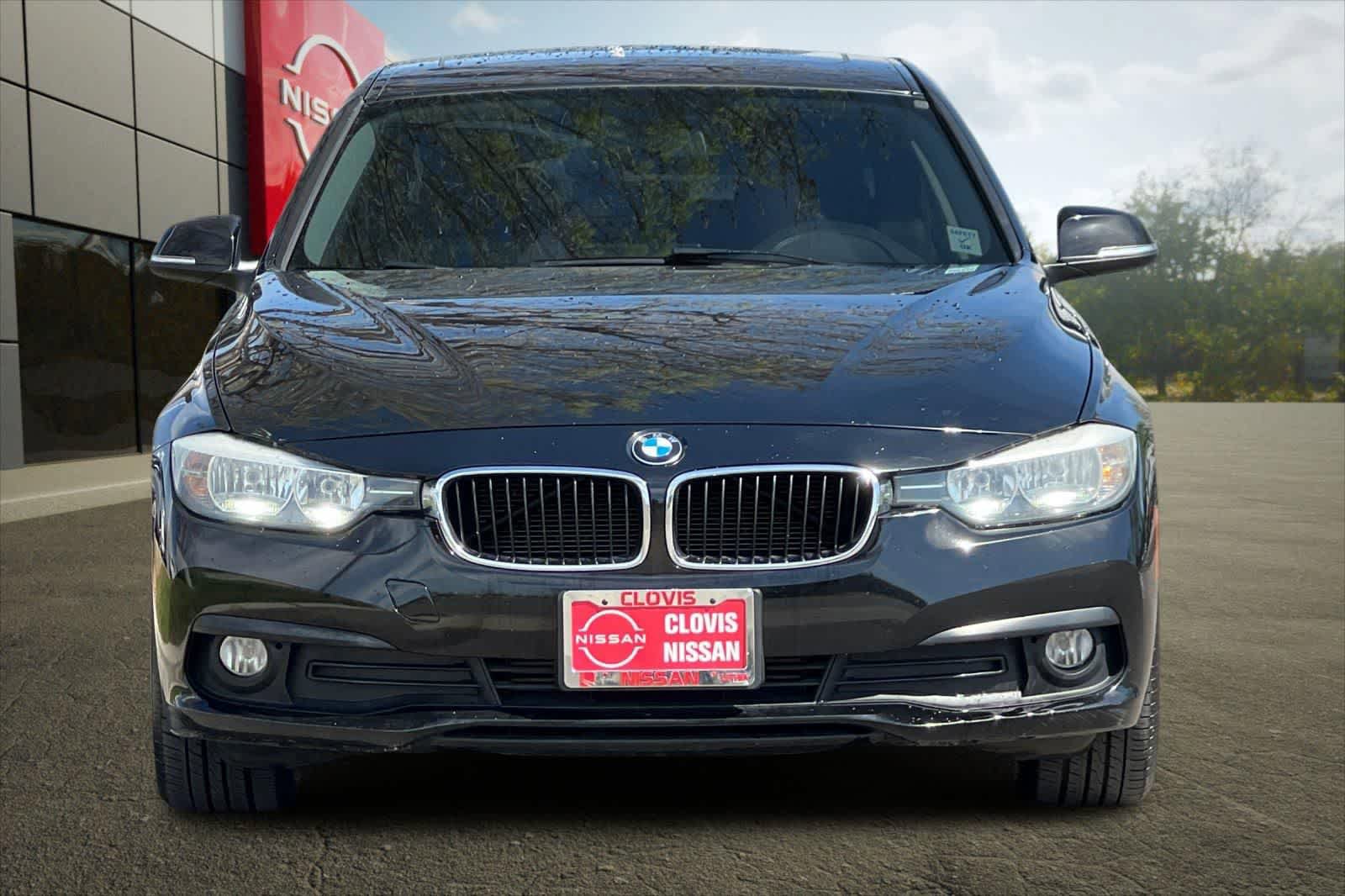 Used 2016 BMW 320i xDrive Sedan image 11