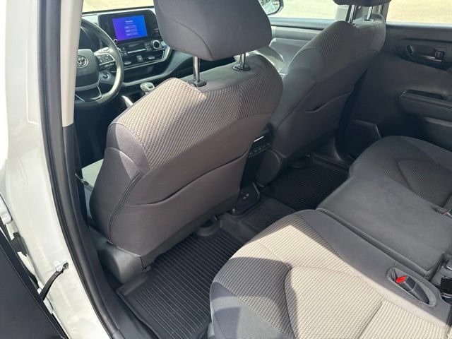 Used 2023 Toyota Highlander L AWD/4WD image 21