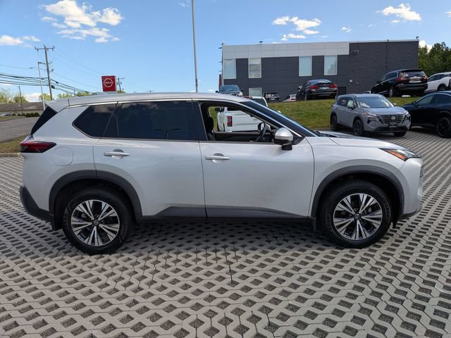 Used 2021 Nissan Rogue SV AWD/4WD image 2