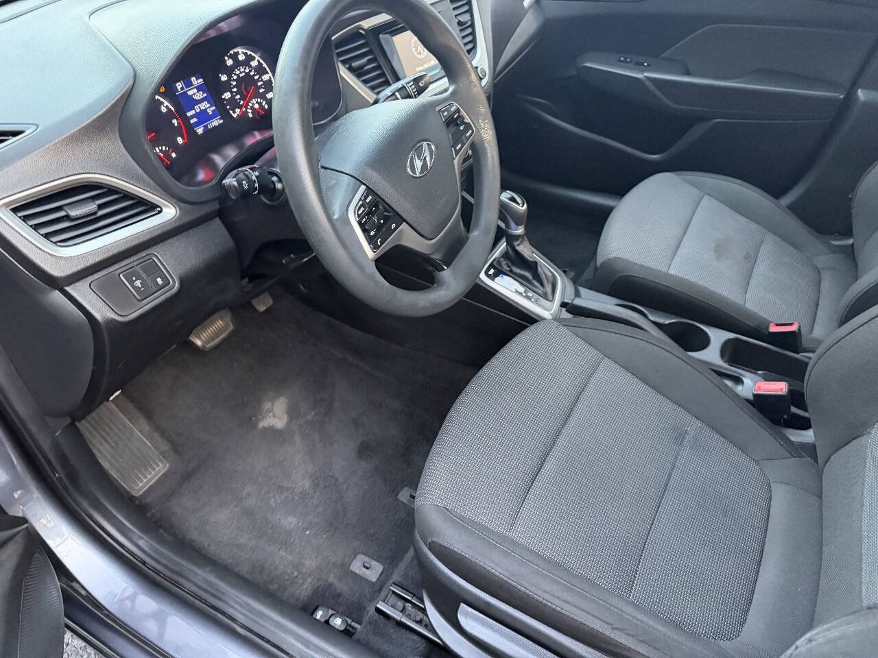 Used 2019 Hyundai Accent SE FWD image 14
