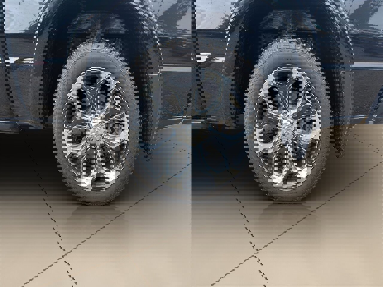 Used 2022 RAM 1500 Limited w/ Body-Colour Bumper Group image 26