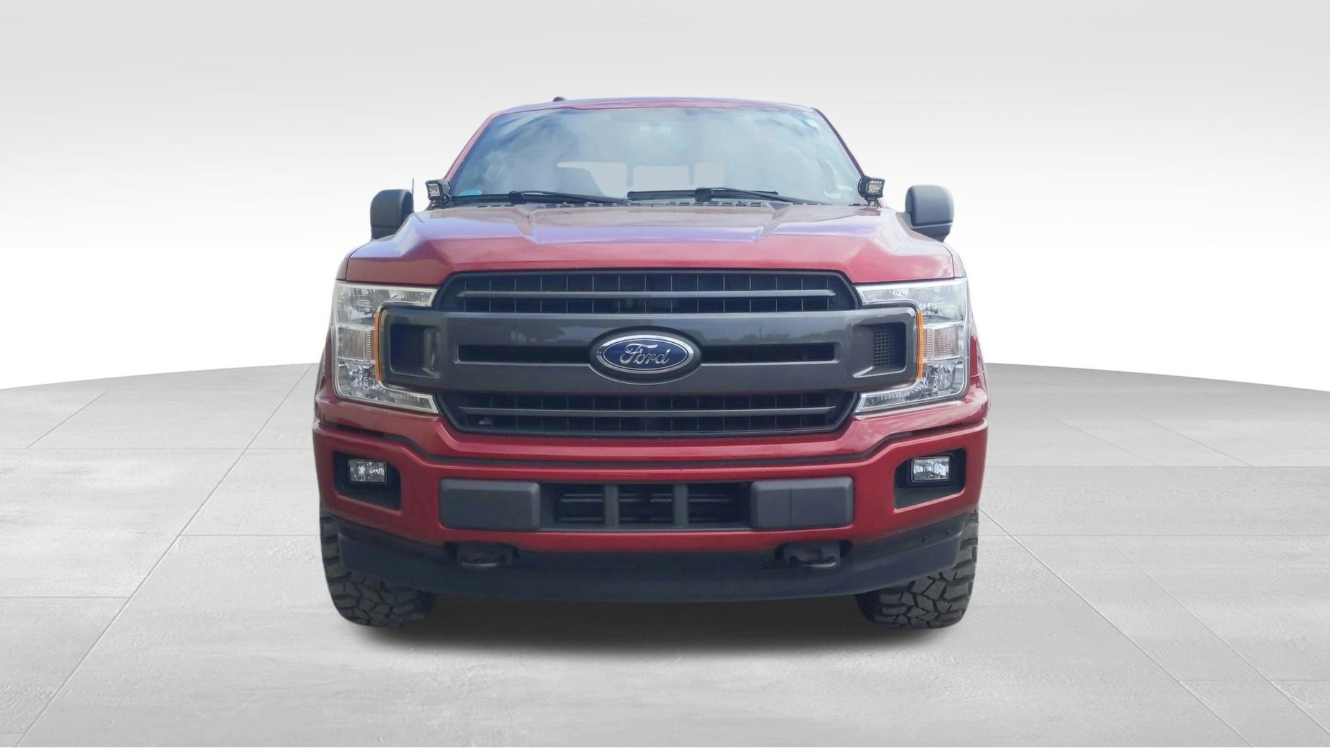 Used 2018 Ford F150 XLT w/ Equipment Group 302A Luxury AWD/4WD image 2