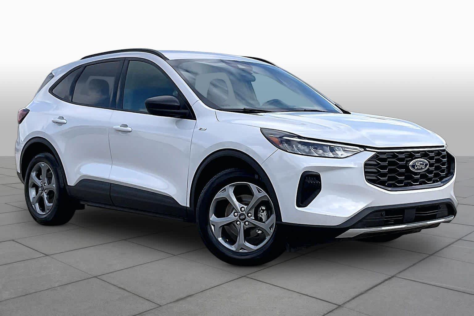 Used 2025 Ford Escape ST-Line FWD image 3