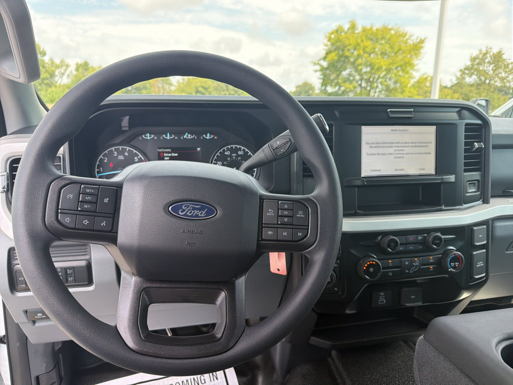 New 2027 Ford F250 XLT AWD/4WD image 11