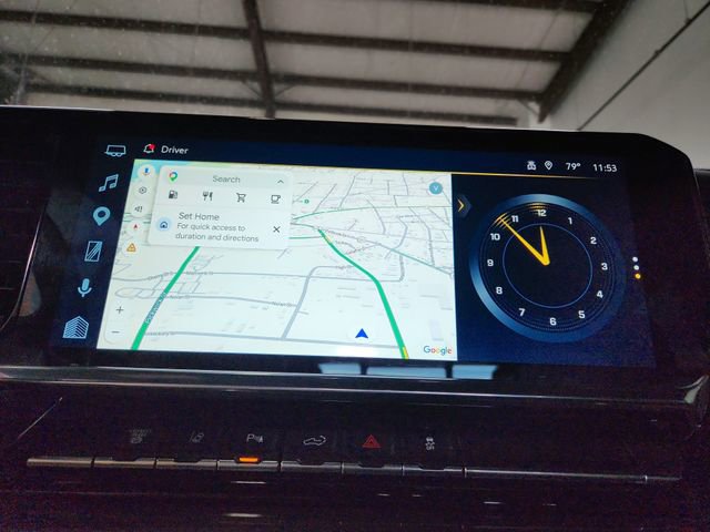 Used 2024 Chevrolet Silverado 3500 High Country w/ Technology Package AWD/4WD image 23