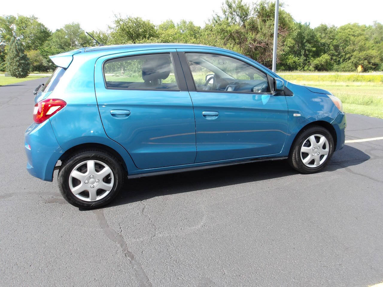 Used 2020 Mitsubishi Mirage ES FWD image 11