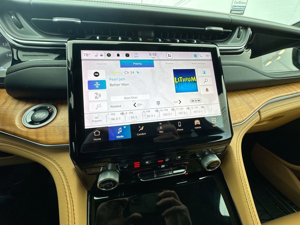 Used 2022 Jeep Grand Cherokee L Summit image 13