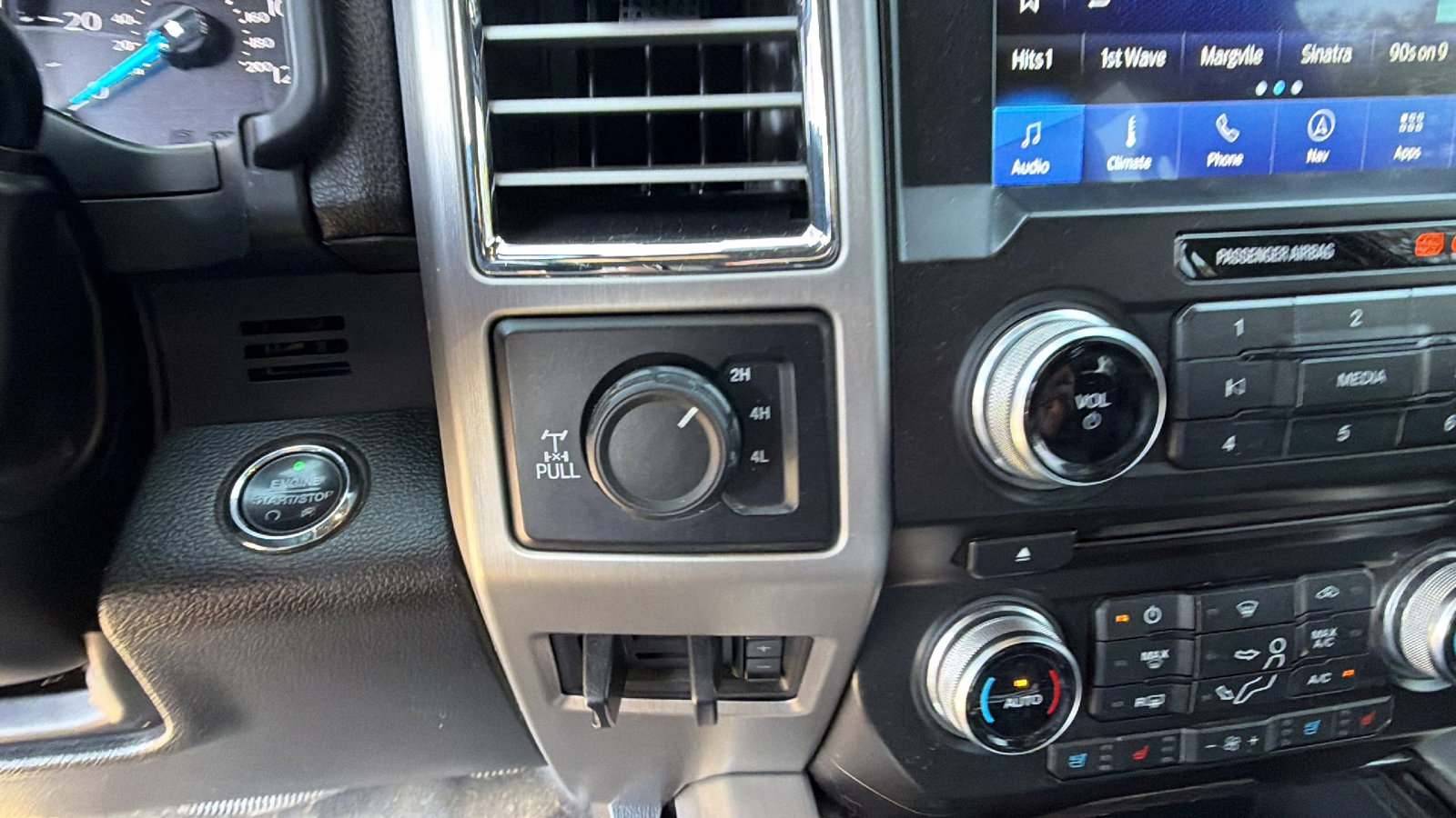 Used 2017 Ford F250 Platinum w/ Platinum Ultimate Package image 29