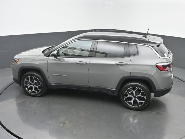 New 2026 Jeep Compass Limited w/ Sun, Sound & Navigation Group AWD/4WD image 38
