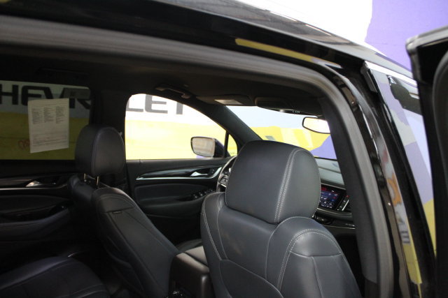 Used 2023 Buick Enclave Essence w/ Sport Touring Edition AWD/4WD image 10