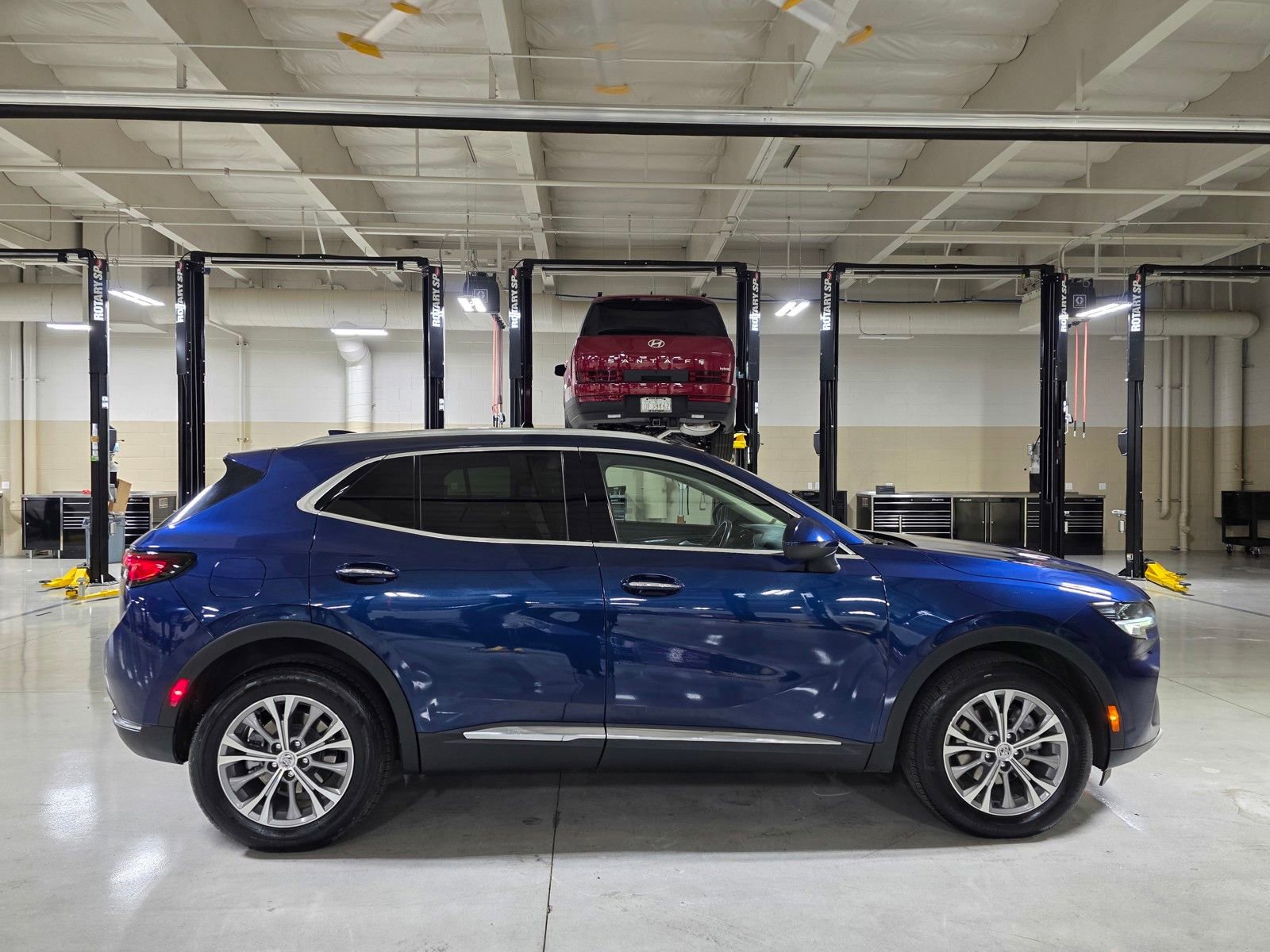 Used 2023 Buick Envision Preferred FWD image 8